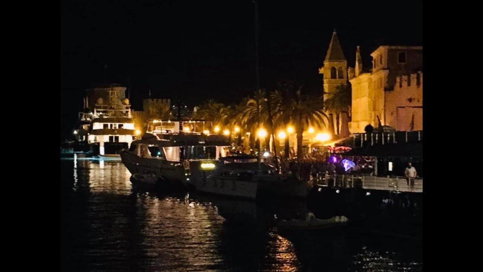Apartmani Ema Trogir Buitenkant foto