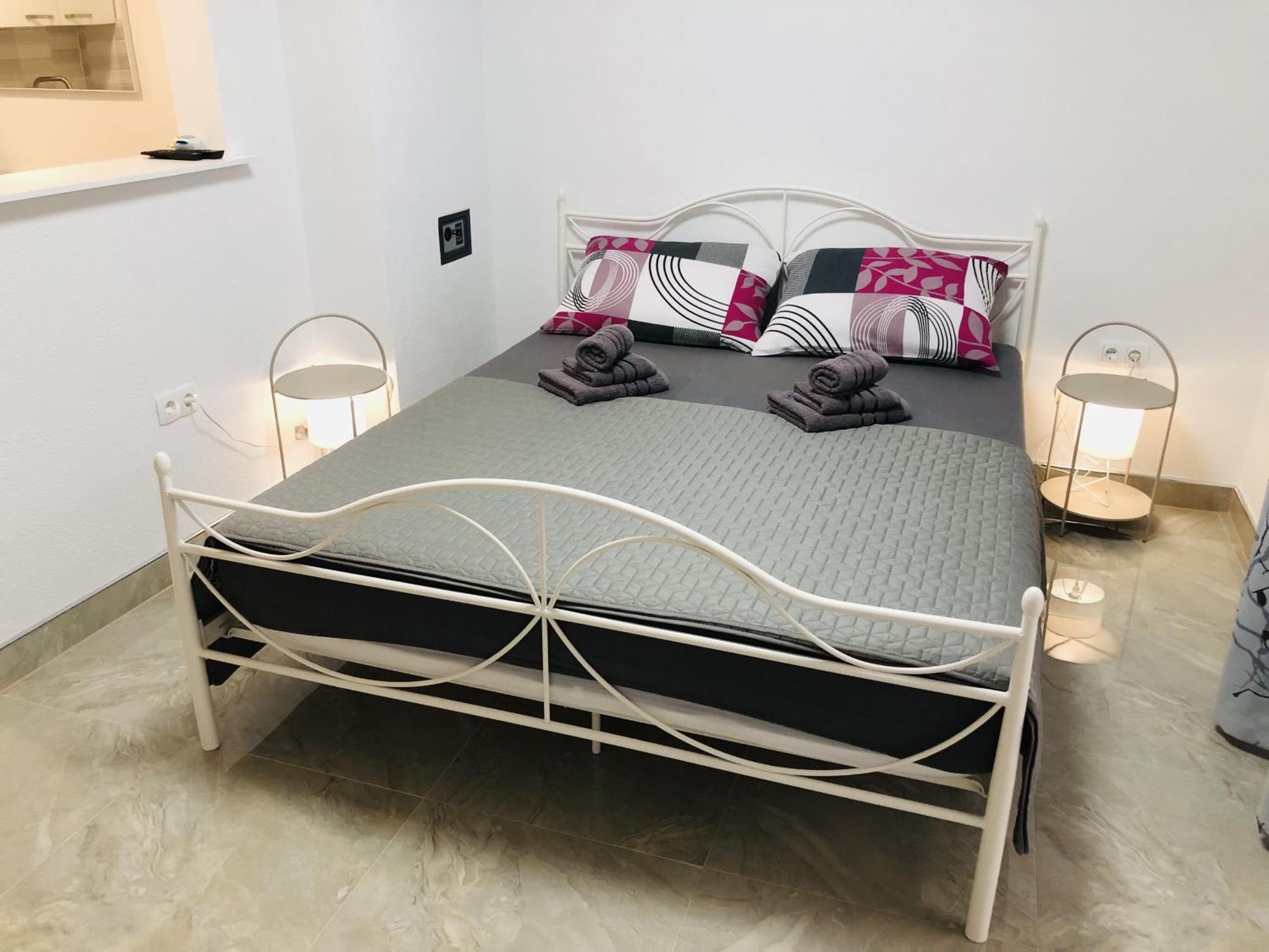 Apartmani Ema Trogir Buitenkant foto