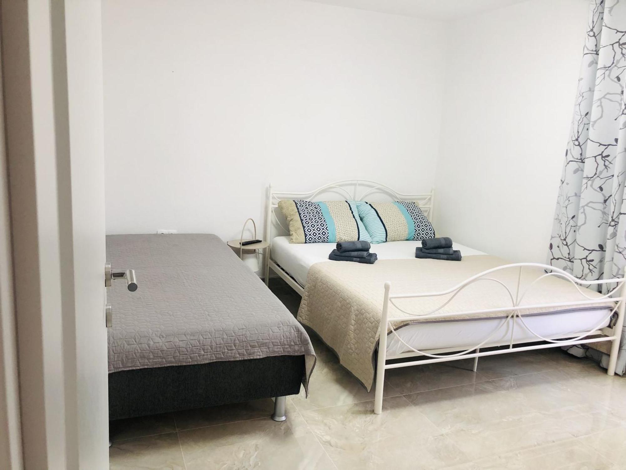 Apartmani Ema Trogir Buitenkant foto