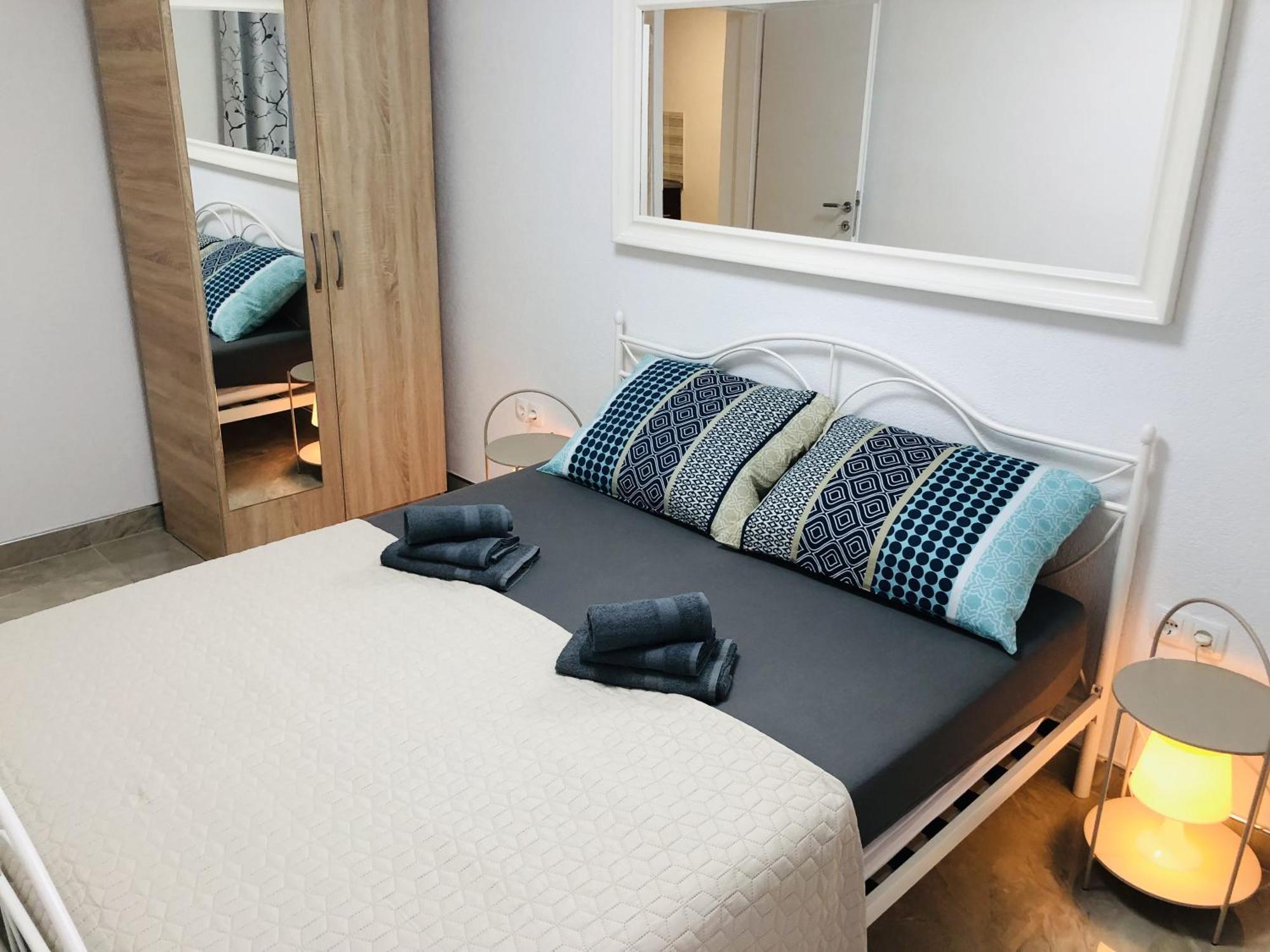Apartmani Ema Trogir Buitenkant foto